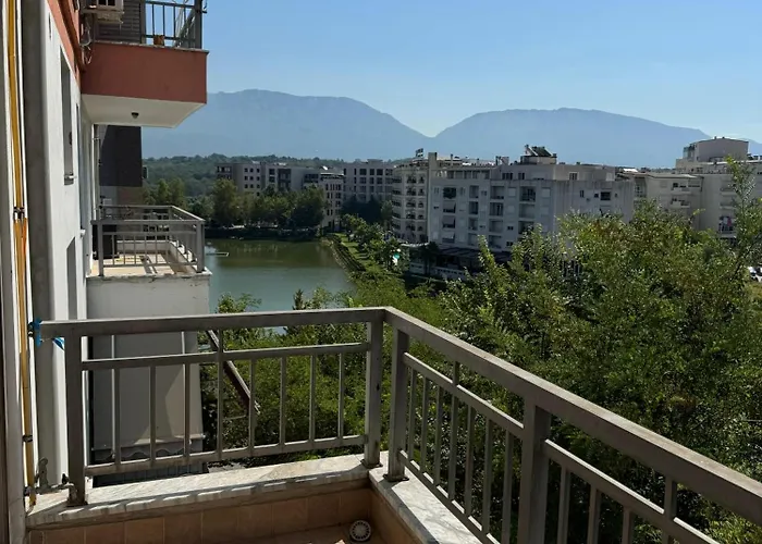 Lake View Apartment